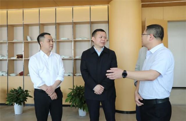 11045927312464492_33.jpg 11045927312464492_33.jpg