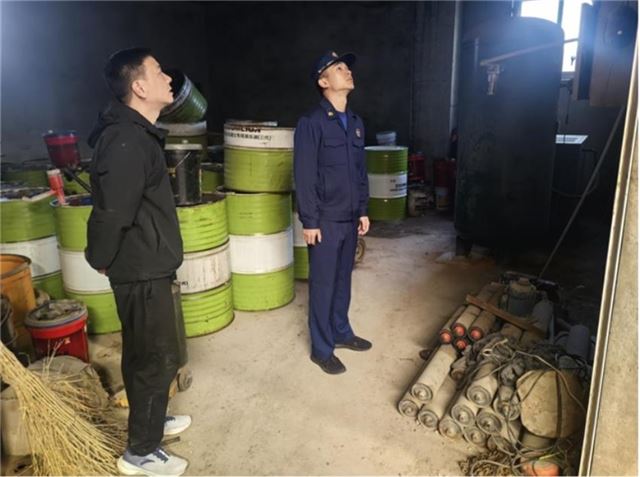 10020604962662245_33.jpg 10020604962662245_33.jpg