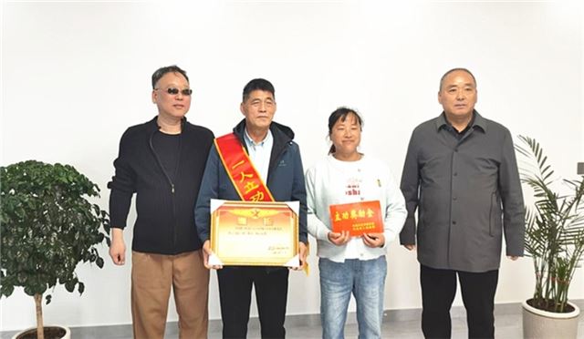 1800397729695344_33.jpg 1800397729695344_33.jpg