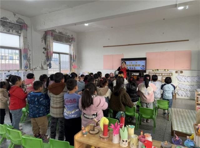 11052179742704969_33.jpg 11052179742704969_33.jpg