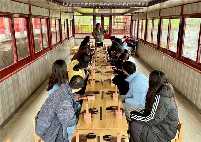 12035042612983228_33.jpg 12035042612983228_33.jpg