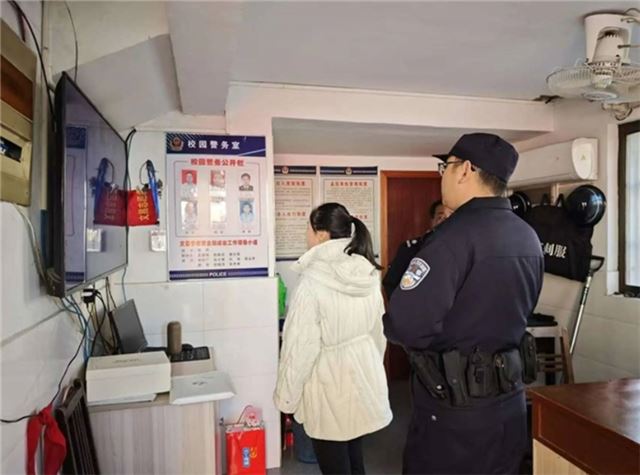 10472097629393874_33.jpg 10472097629393874_33.jpg